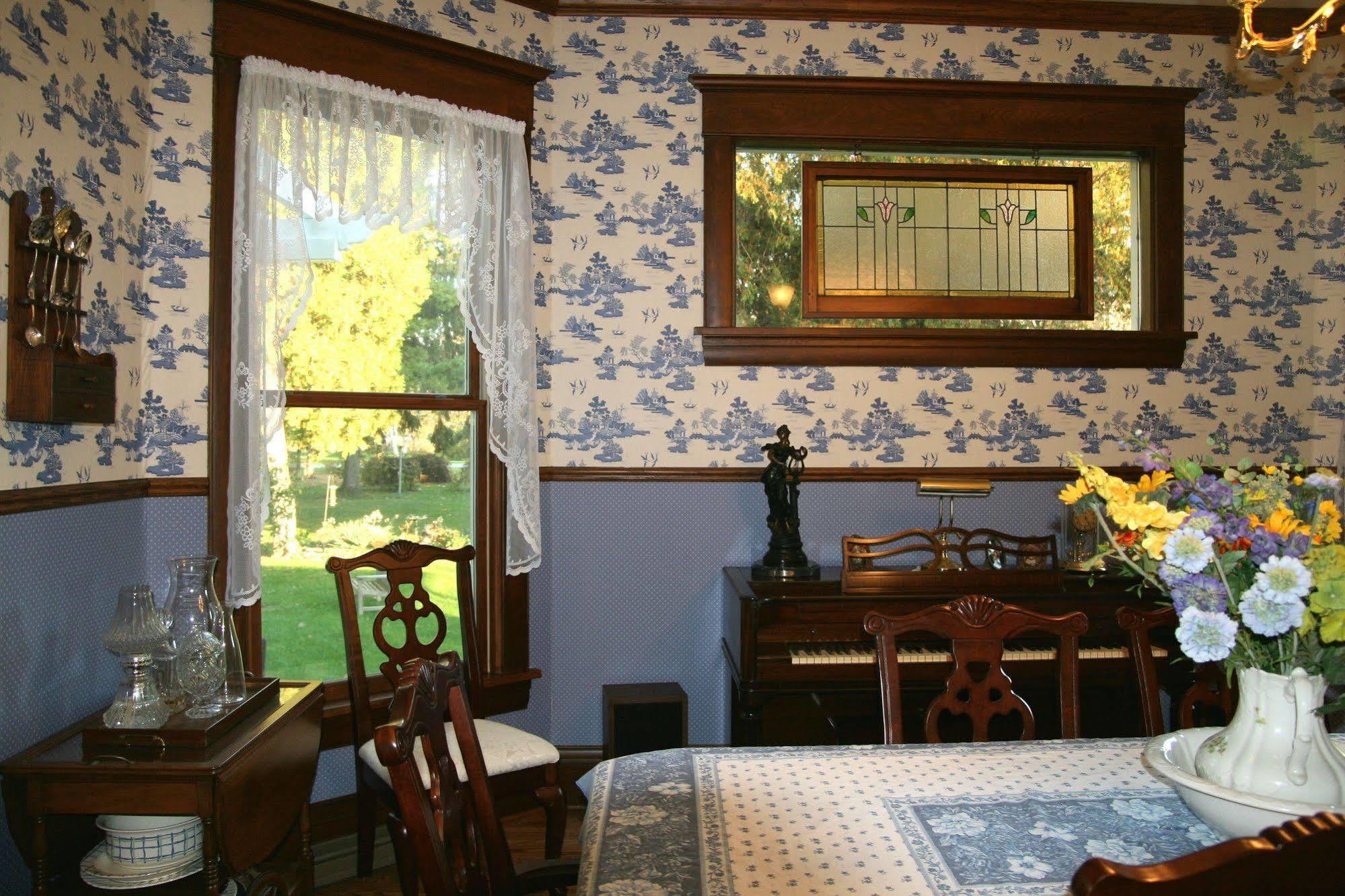 Covington Manor B&B Cambridge Exterior foto